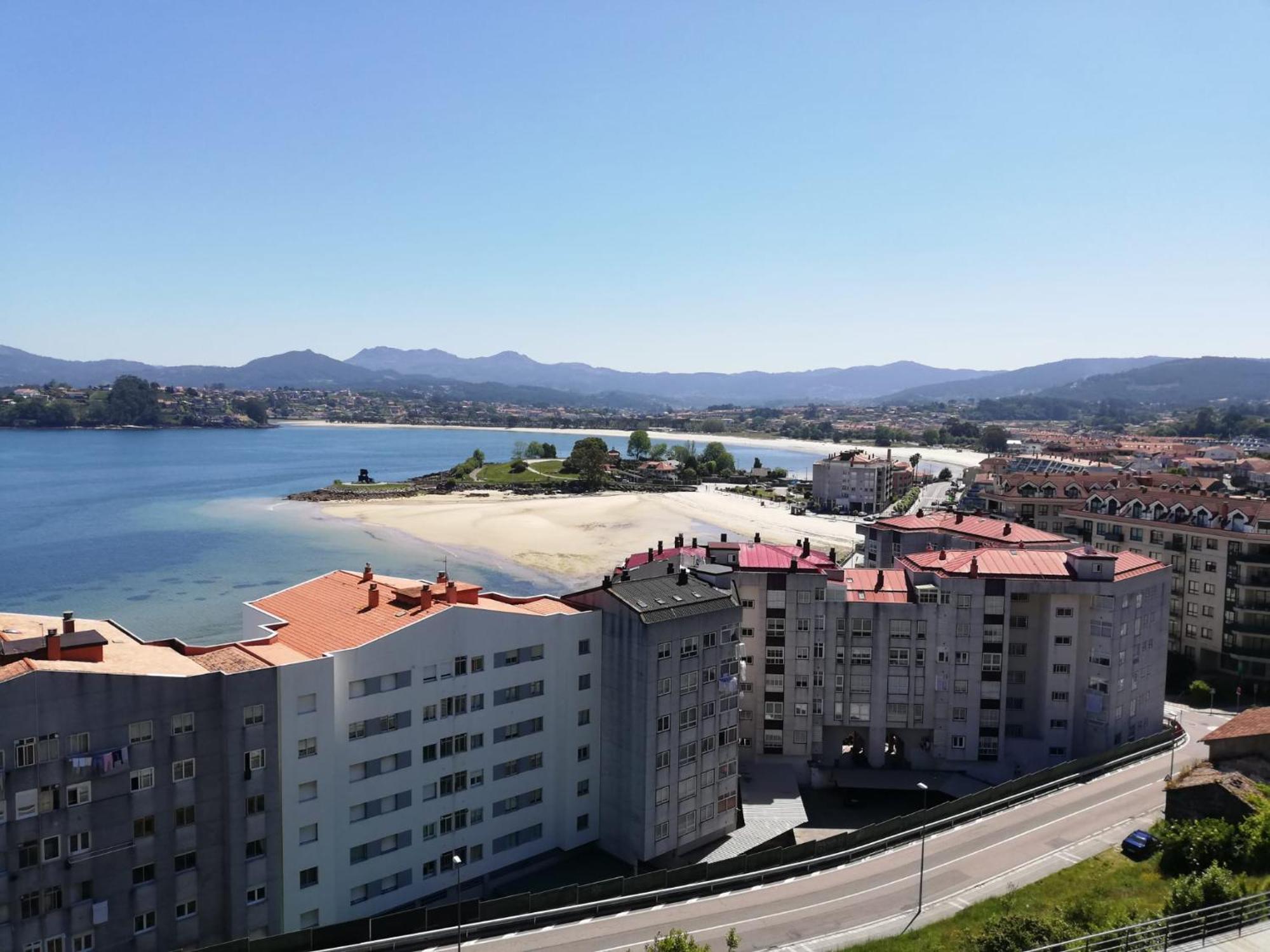 Apartamento En La Playa Ideal Para Grupos Baiona Bagian luar foto